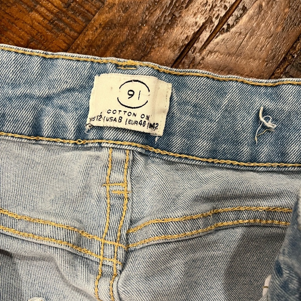 Cotton On light Blue distressed Skinny Jeans - Picture 2 of 3